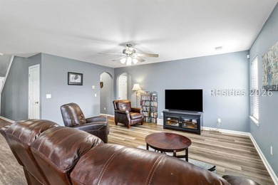 Welcome to this beautifully maintained Cypress Ridge home - photo 20