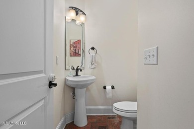 Custom built home in Florence Gardens, an extremely well laid - photo 25