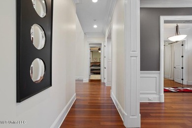 Custom built home in Florence Gardens, an extremely well laid - photo 27
