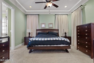 Custom built home in Florence Gardens, an extremely well laid - photo 28