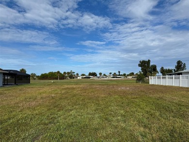 Build your dream home on this beautiful golf-course-front lot in - photo 2