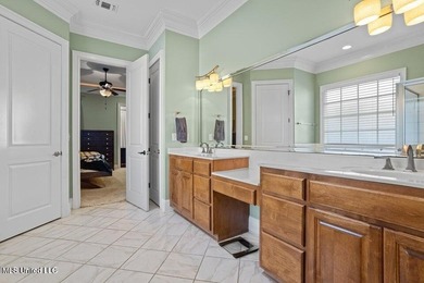 Custom built home in Florence Gardens, an extremely well laid - photo 34