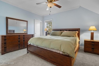 Custom built home in Florence Gardens, an extremely well laid - photo 39