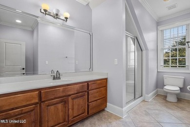 Custom built home in Florence Gardens, an extremely well laid - photo 42