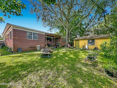 Welcome to this beautifully maintained all-brick home in the - photo 50