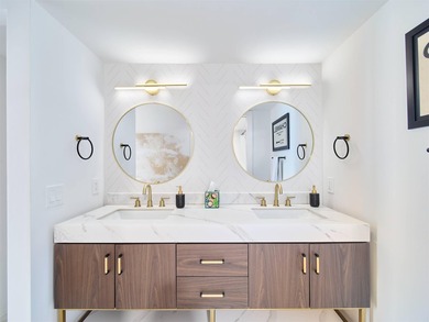 Sophisticated, elevated, and fully reimagined, this 2-bedroom - photo 20