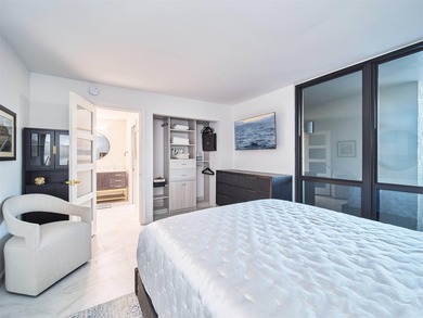 Sophisticated, elevated, and fully reimagined, this 2-bedroom - photo 24
