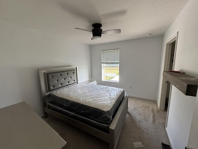 THIS IS A SHORT SALE- Check out this 4 BED 2.5 BATH built in - photo 8