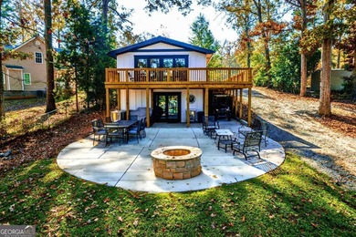 Lake Home For Sale in Eatonton, Georgia