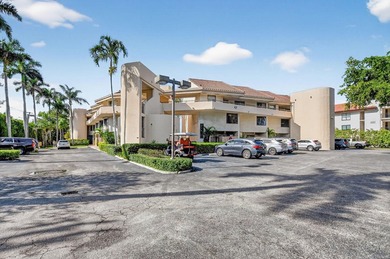Discover the best of coastal living in this 2BR/2.5BA townhome - photo 3