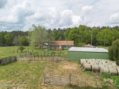 BACK ON THE MARKET! Here is your chance to capture this charming - photo 4