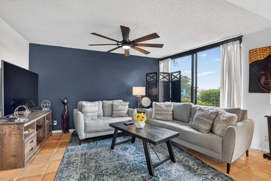 Discover the best of coastal living in this 2BR/2.5BA townhome - photo 9
