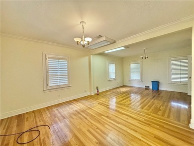 Prime Commercial Opportunity with Timeless Charm Position your - photo 10