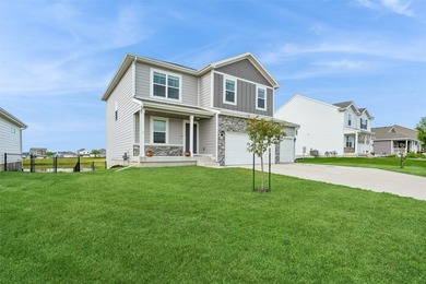 Welcome to this Stylish Two-Story home in Waukee with 4 bedrooms - photo 4