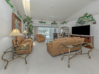 Look No Further! This Deep Creek pool home has city water and - photo 4