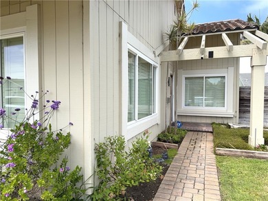 Just one mile from the beach, this immaculate and move-in ready - photo 3