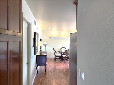 Just one mile from the beach, this immaculate and move-in ready - photo 8