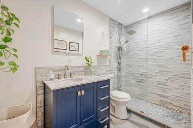 Welcome to this beautifully renovated 4-bedroom, 2-bath - photo 15