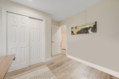 Welcome to this beautifully renovated 4-bedroom, 2-bath - photo 20