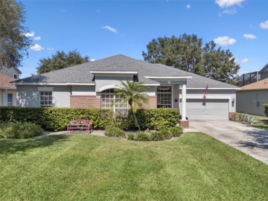 Lake Home For Sale in Oakland, Florida