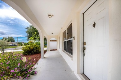 Welcome home to this spacious 3-bedroom, 2-bath residence - photo 3