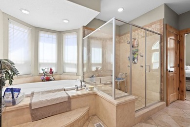 A home of this size, presence, and location doesn't come along - photo 25