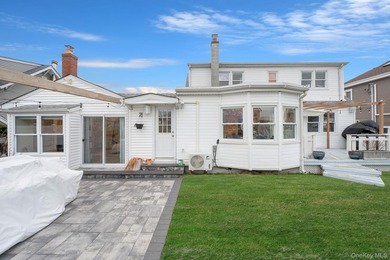 Welcome to this beautifully renovated 4-bedroom, 2-bath - photo 28