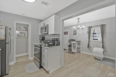 Welcome to this 3-bedroom, 1-bath home featuring a spacious - photo 29
