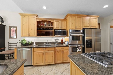 A home of this size, presence, and location doesn't come along - photo 35