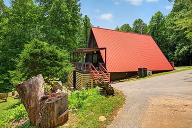Completely renovated and move-in ready, this spacious 3-bedroom - photo 9
