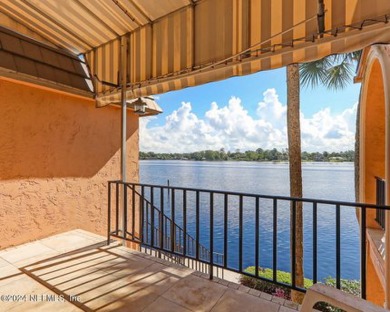 St. Johns River Condo Sale Pending in Jacksonville Florida