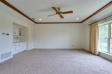 Rare opportunity to own this beautiful home in one of Ennis' - photo 15