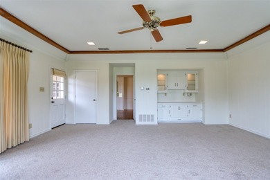 Rare opportunity to own this beautiful home in one of Ennis' - photo 16