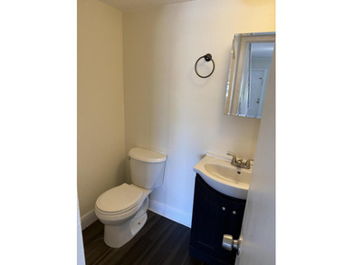 Great location and schools. 2 bedrooms & 2.5 half bathroom - photo 19