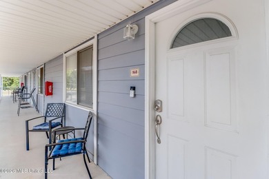 Prime turnkey condo in the heart of Biloxi, ideally located near - photo 1