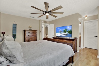 DON'T MISS THIS OPPORTUNITY TO OWN THIS FABULOUS POOL HOME IN - photo 22