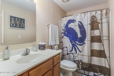 Prime turnkey condo in the heart of Biloxi, ideally located near - photo 9