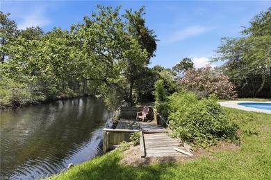 Imagine waking to peaceful canal views, spending your afternoons - photo 3