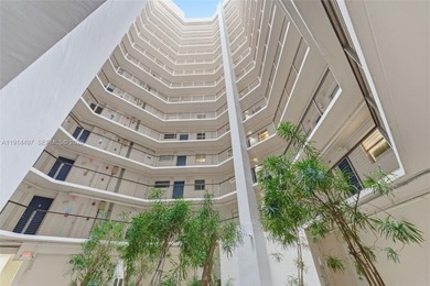 Beautiful and bright 2BD/2BA South Beach condo in a prime