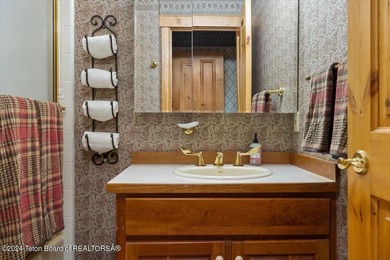 Escape to Bunk House Ranch-a mountain retreat set on 40 pristine - photo 34