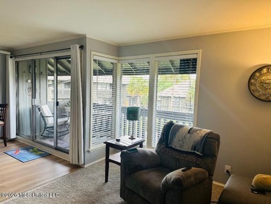 This beautifully one-bedroom, partially furnished refreshed - photo 10