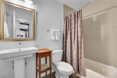 Experience sleek, stylish downtown living at 310 W Broughton - photo 9