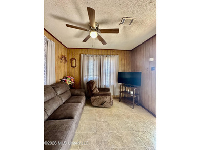 Welcome to 313 Josephine Street in the heart of Gloster - photo 6