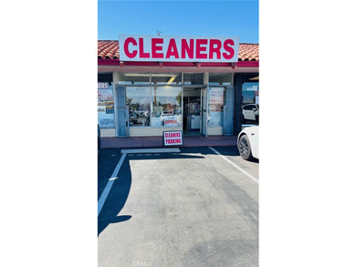 An exceptional opportunity to acquire a highly reputable and - photo 1