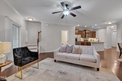 Welcome home to this beautifully maintained 3 bedroom, 2.5 bath - photo 13