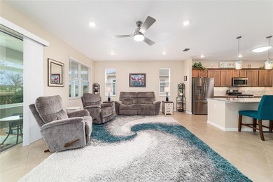 PREMIUM LOT: Welcome to this beautifully maintained Orchid model - photo 15