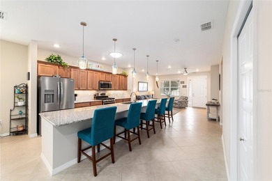 PREMIUM LOT: Welcome to this beautifully maintained Orchid model - photo 16