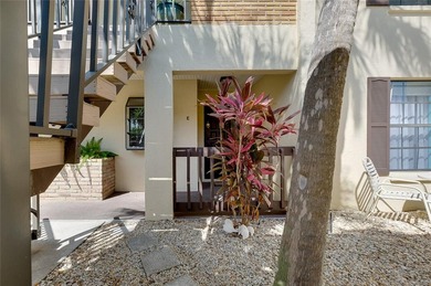 This inviting turnkey residence offers a spacious, open floor - photo 4