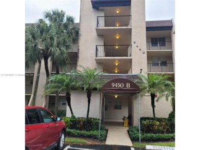 Lake Condo For Sale in Davie, Florida