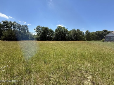 Excellent location! This 0.77 acre lot is in Maple Point - photo 1
